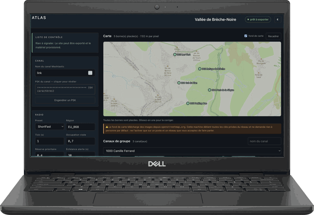 Bermud Atlas ouvert sur un ordinateur portable : liste de contrôle, réglages du réseau et carte des bornes.